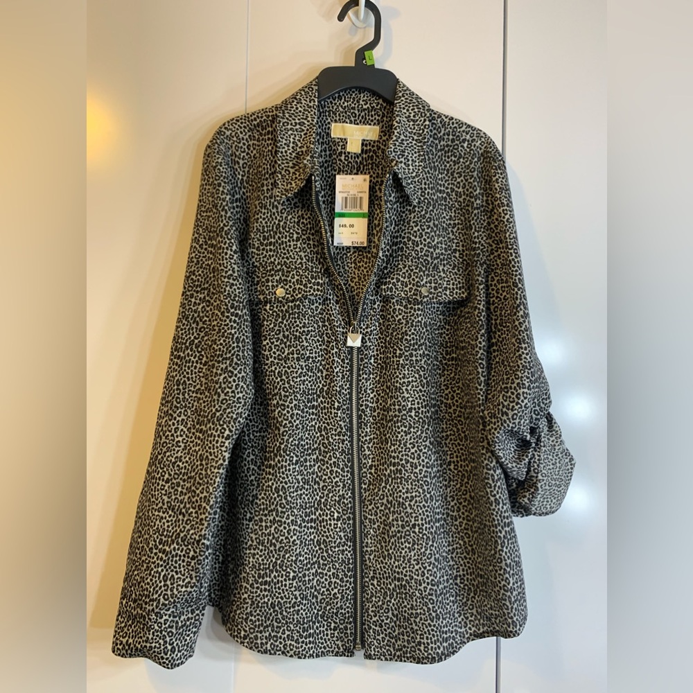 MK zip up long sleeve blouse